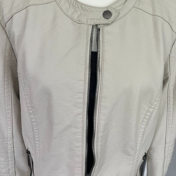 NWOT J2 by JOU JOU Ivory Faux Leather Cropped Jacket Size Extra Large - Picture 7 of 10